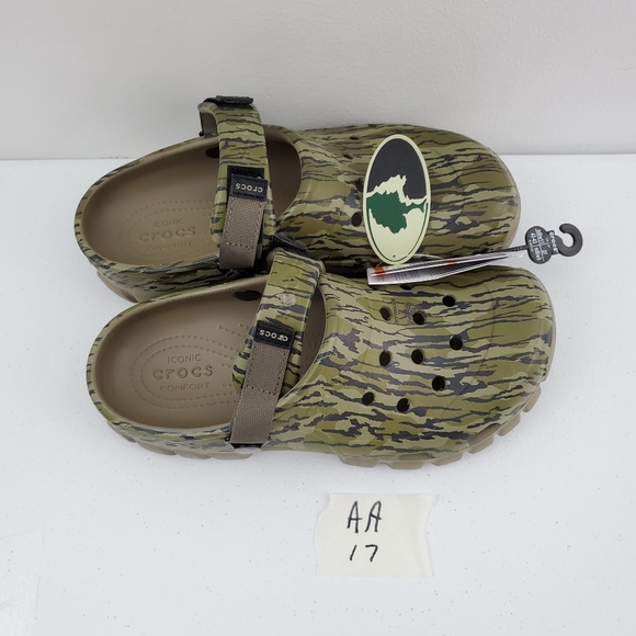 mossy oak crocs